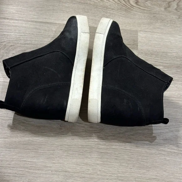 Steve MaddenTaylor Black Suede Bootie Sneaker Side Zippers Size 4 - Picture 6 of 8